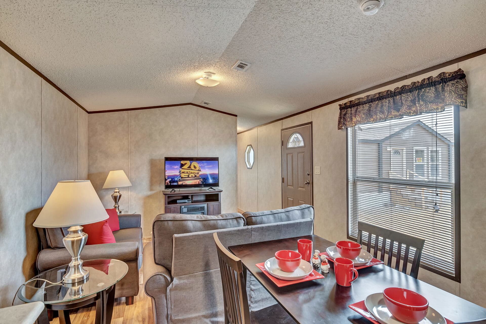 Select s-1264-22a interior home features