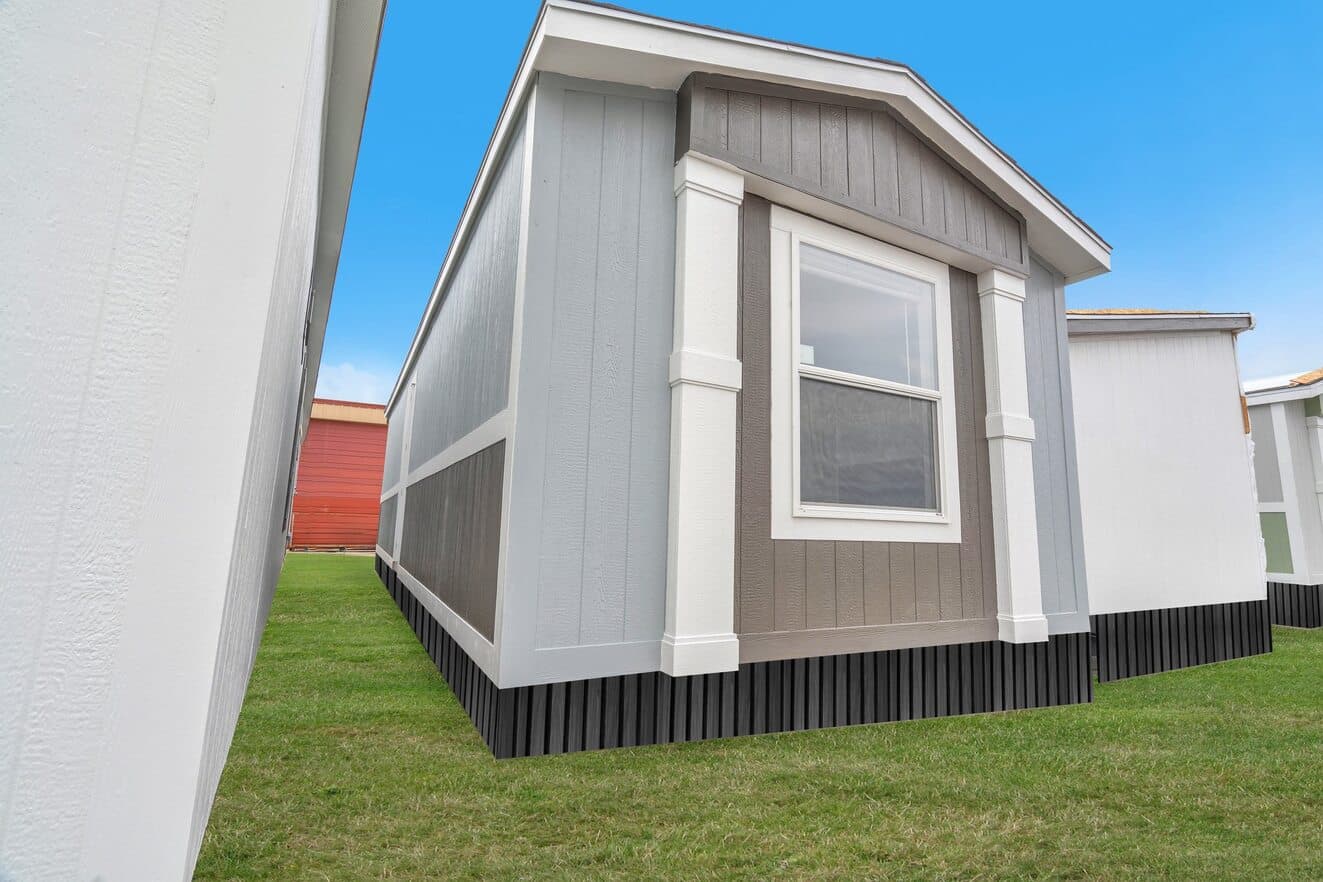 Verde ranch 14632n exterior home features