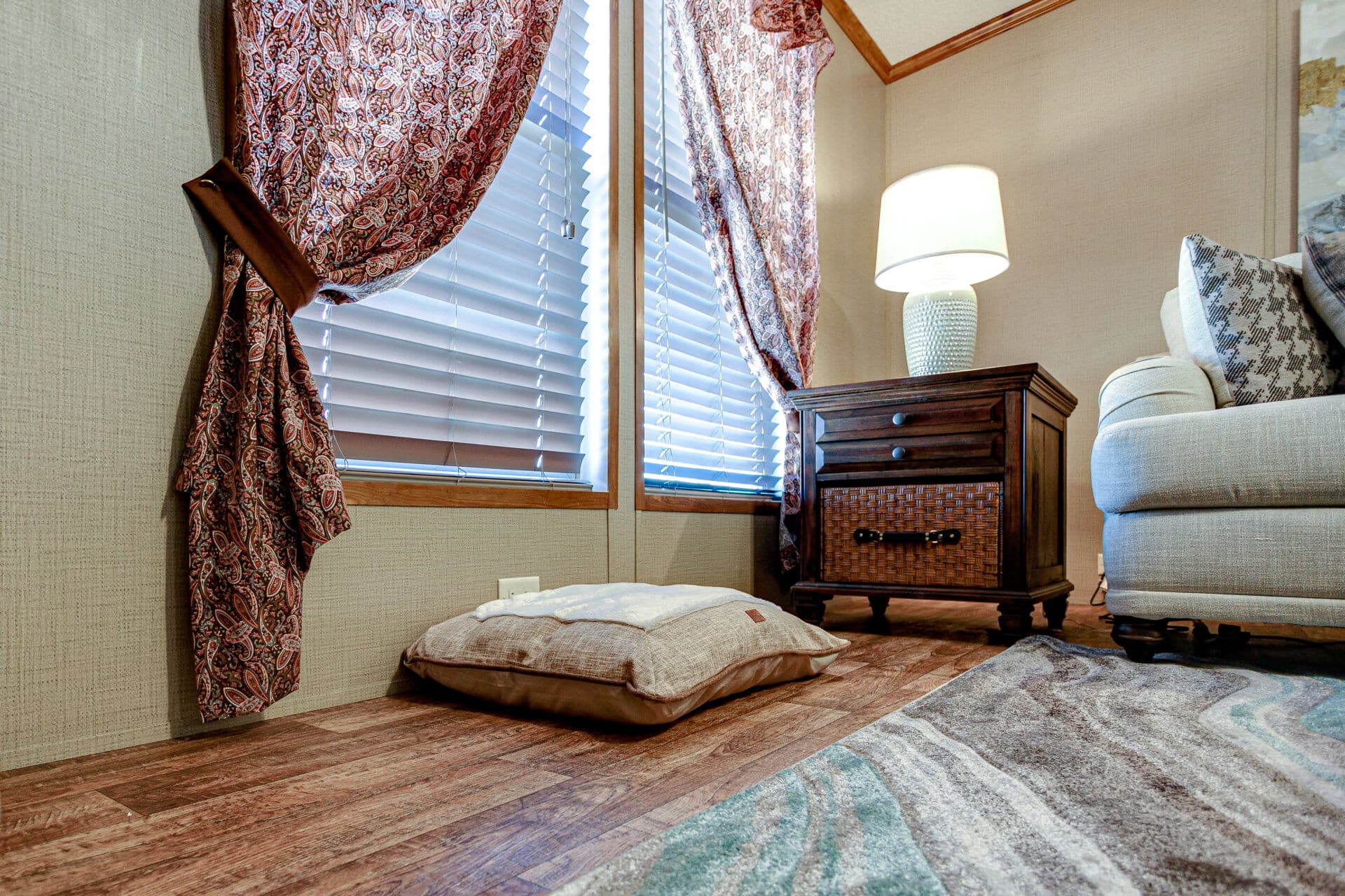 Heritage h-3256-42a interior home features