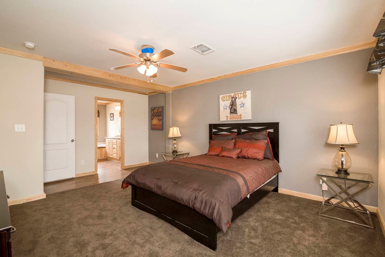 Brazos xl bedroom home features