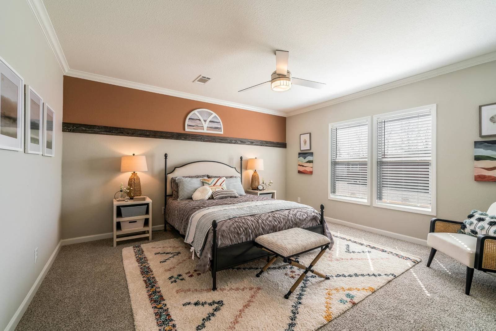 Titan extreme 3260h [the cypress] bedroom home features