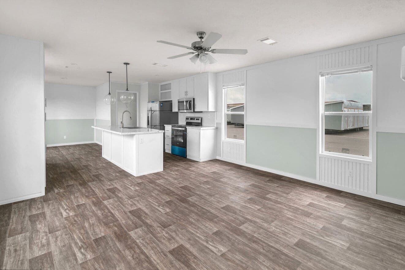 Valu maxx premier 16763a interior home features