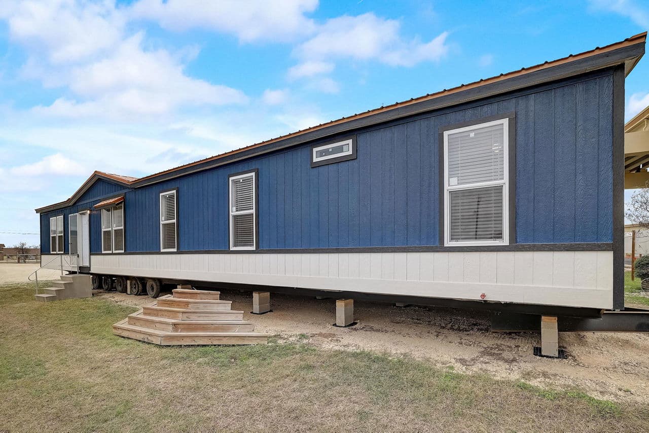 The desire exterior home features