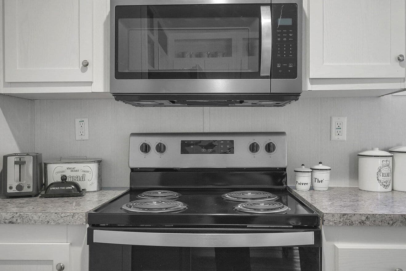 Valu 28563u interior and kitchen home features