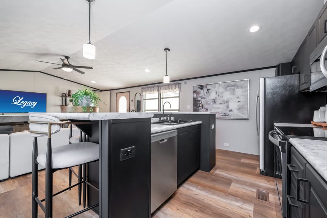 Heritage h-1868-32a kitchen home features