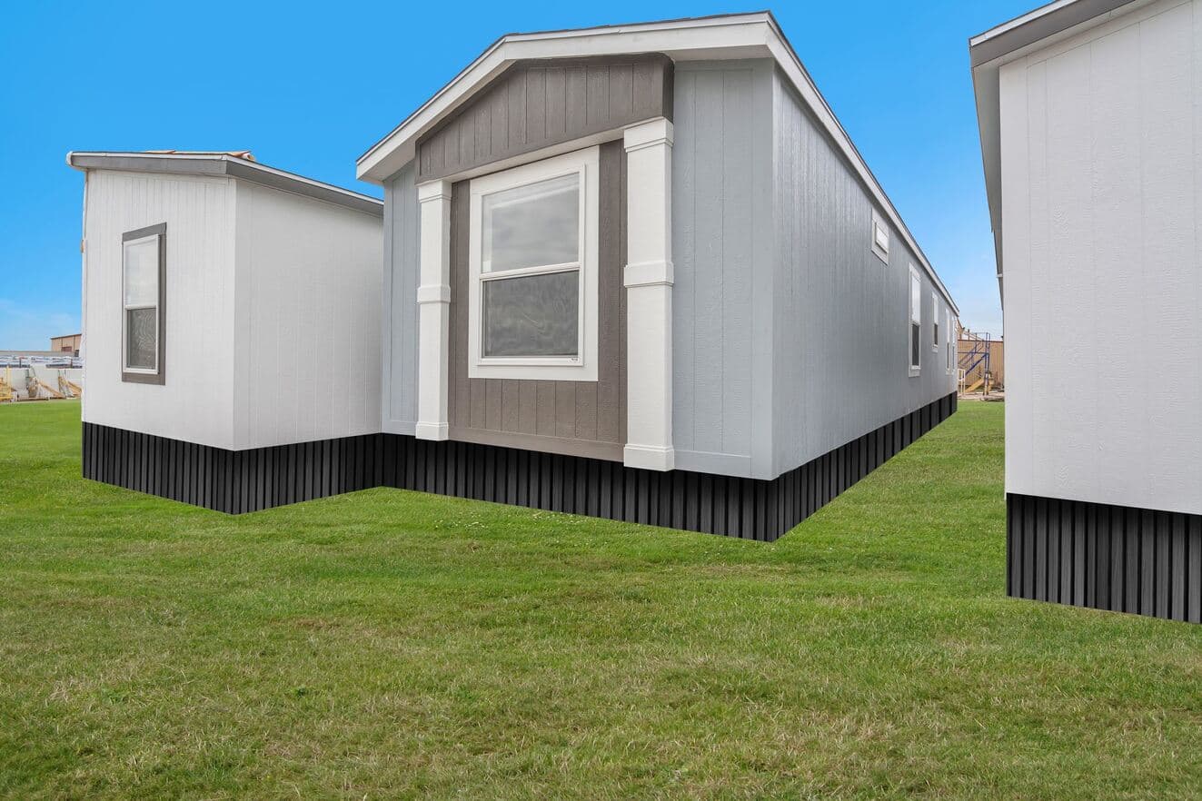 Verde ranch 14632n exterior home features