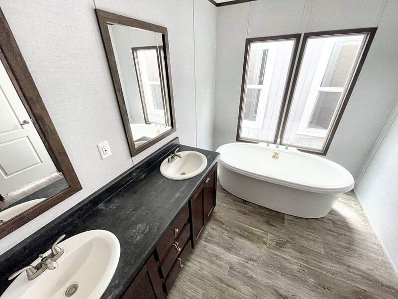The declaration  bathroom home features